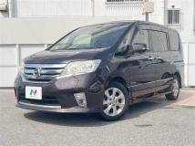 2012 Nissan Serena