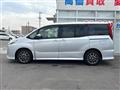 2014 Toyota Noah