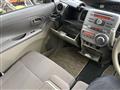 2013 Daihatsu Tanto