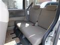 2011 Daihatsu Tanto