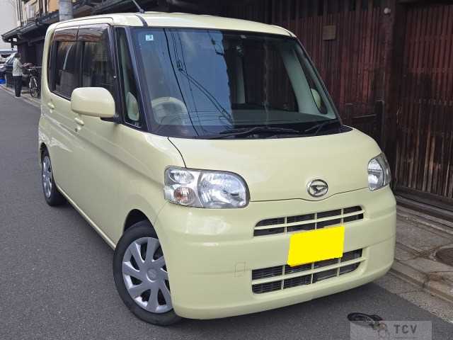 2011 Daihatsu Tanto