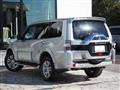 2016 Mitsubishi Pajero