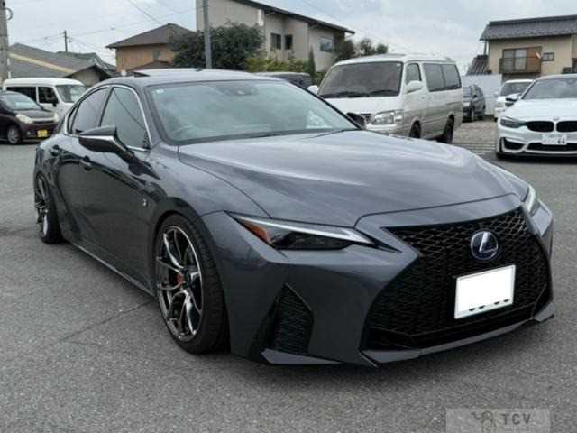 2021 Lexus IS