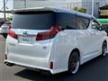 2018 Toyota Alphard Hybrid