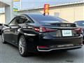 2019 Lexus ES