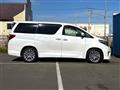 2014 Toyota Alphard