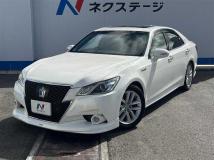 2014 Toyota Crown Hybrid