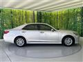 2017 Toyota Crown Hybrid