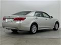 2017 Toyota Crown Hybrid