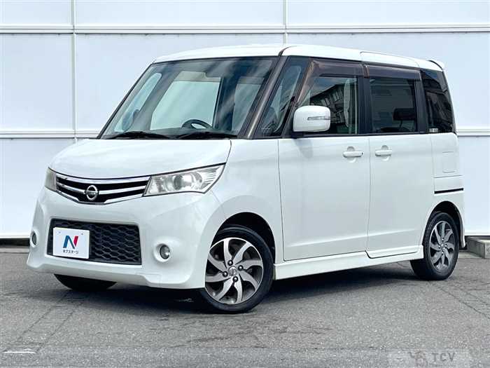 2011 Nissan ROOX