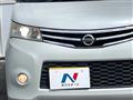 2011 Nissan ROOX