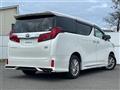 2020 Toyota Alphard Hybrid