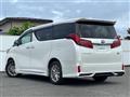 2020 Toyota Alphard Hybrid