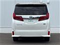 2022 Toyota Alphard Hybrid