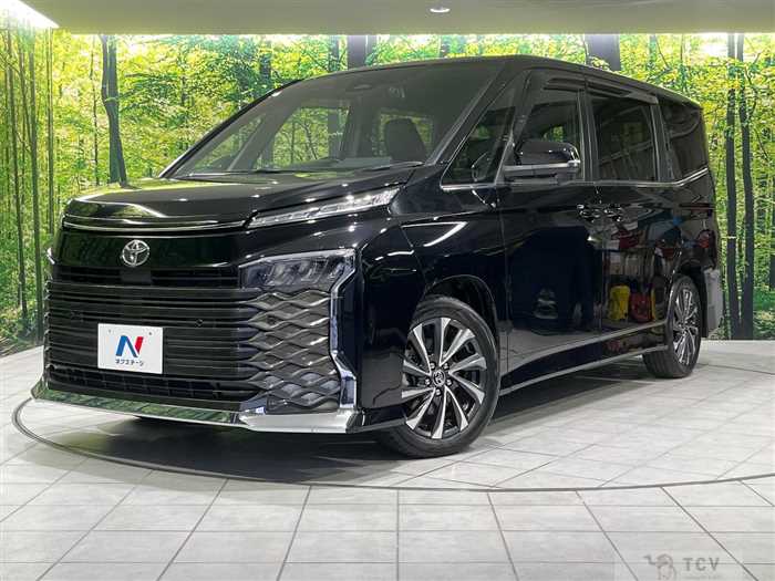 2022 Toyota Voxy