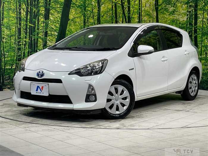 2013 Toyota AQUA