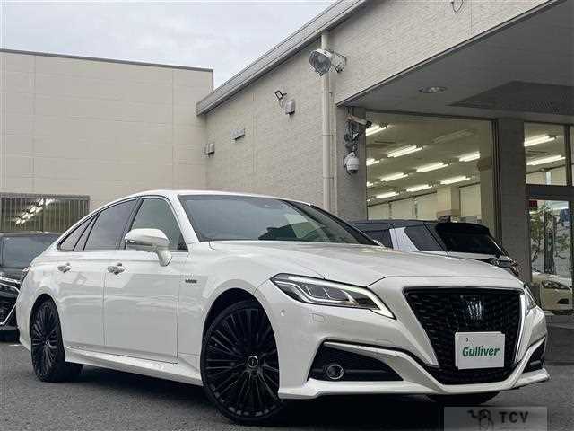2018 Toyota Crown Hybrid