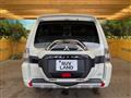 2015 Mitsubishi Pajero