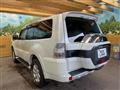 2015 Mitsubishi Pajero