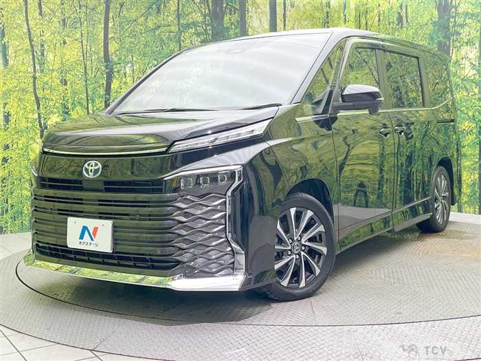 2022 Toyota Voxy