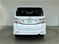 2013 Toyota Vellfire
