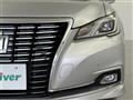 2016 Toyota Crown Royal Series