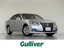 2016 Toyota Crown Royal Series