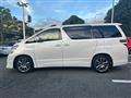 2013 Toyota Vellfire