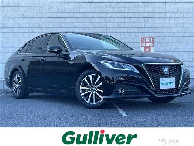 2019 Toyota Crown Hybrid