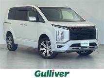 2021 Mitsubishi Delica D5