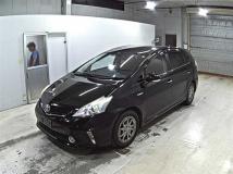 2013 Toyota PRIUS α