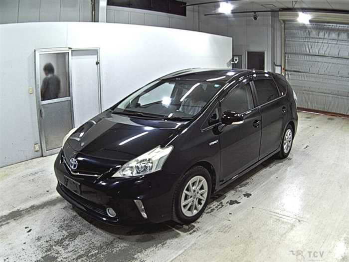 2011 Toyota PRIUS α