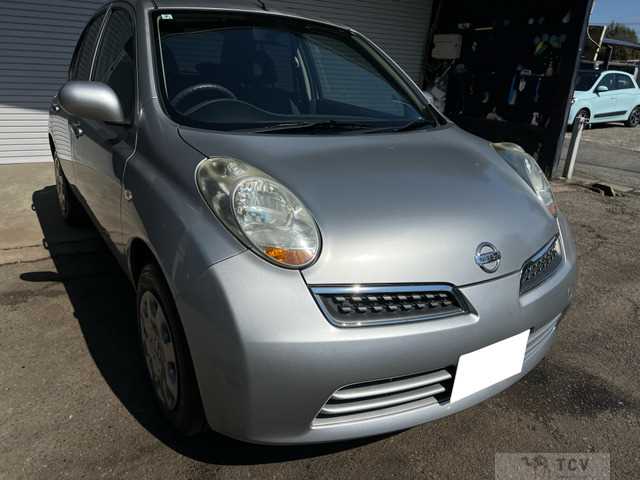 2010 Nissan March