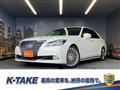 2013 Toyota Crown Majesta