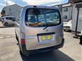 2006 Nissan Caravan Van