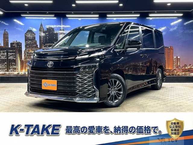 2023 Toyota Voxy