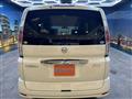 2008 Nissan Serena