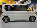 2016 Daihatsu Tanto Custom