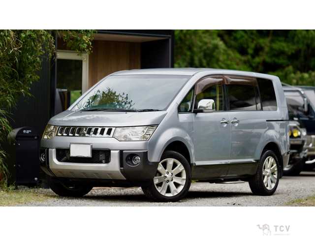 2013 Mitsubishi Delica D5