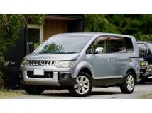 2013 Mitsubishi Delica D5