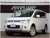 2015 Mitsubishi Delica D5