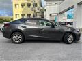 2017 Mazda Axela