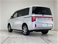 2025 Mitsubishi Delica D5