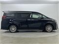 2022 Toyota Alphard Hybrid