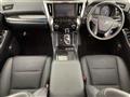 2020 Toyota Alphard Hybrid