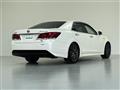 2015 Toyota Crown Hybrid