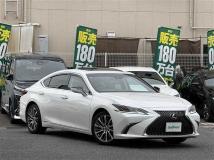 2019 Lexus ES