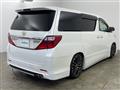 2013 Toyota Alphard