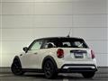 2021 BMW MINI