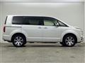 2020 Mitsubishi Delica D5